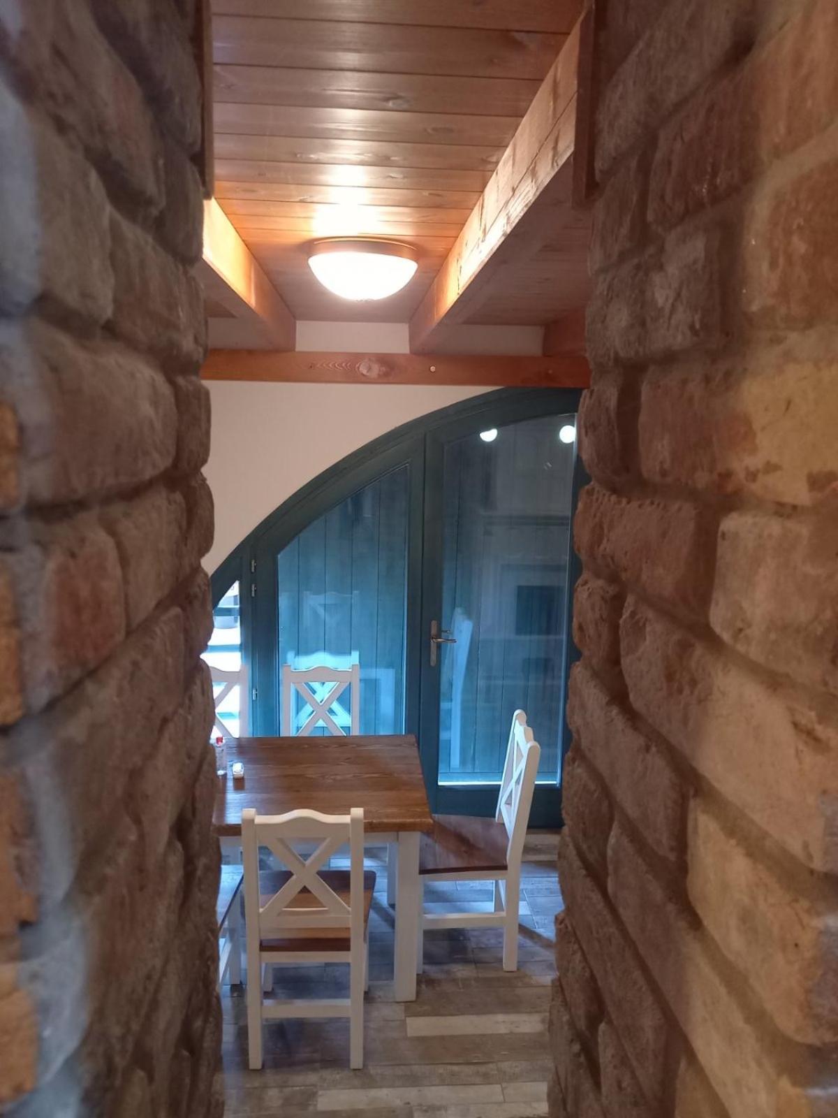 Vendeghaz Petoerke 호텔 Bárdudvarnok 외부 사진